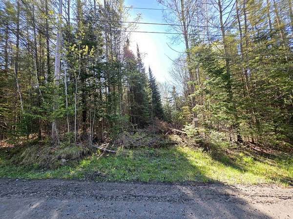 5.58 Acres of Residential Land for Sale in Lyndon, Vermont