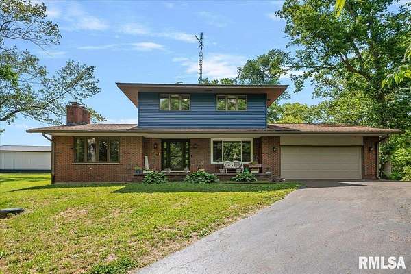 2 Acres of Land with Home for Sale in Springfield, Illinois