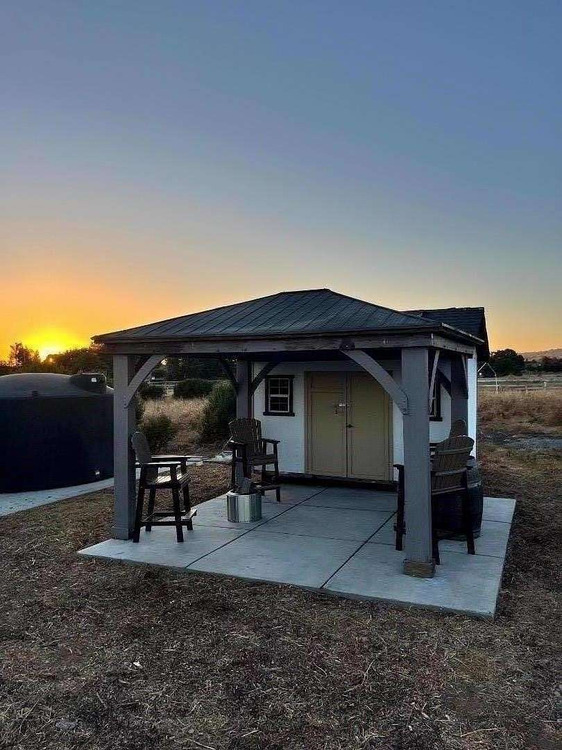 7 Acres of Land with Home for Sale in Gilroy, California