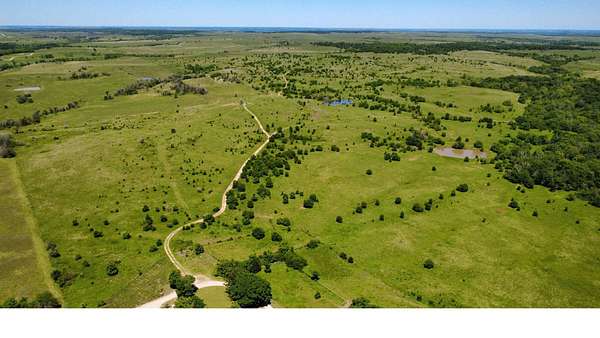 465 Acres of Land for Sale in Howard, Kansas