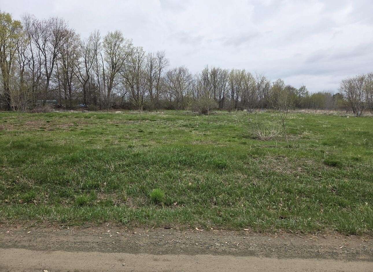 1.89 Acres of Residential Land for Sale in Plymouth, Maine