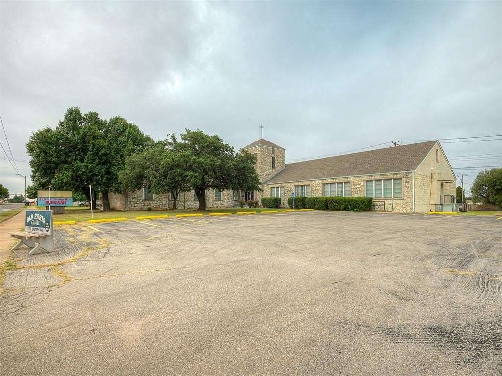 1.57 Acres of Improved Residential Land for Sale in Oklahoma City, Oklahoma