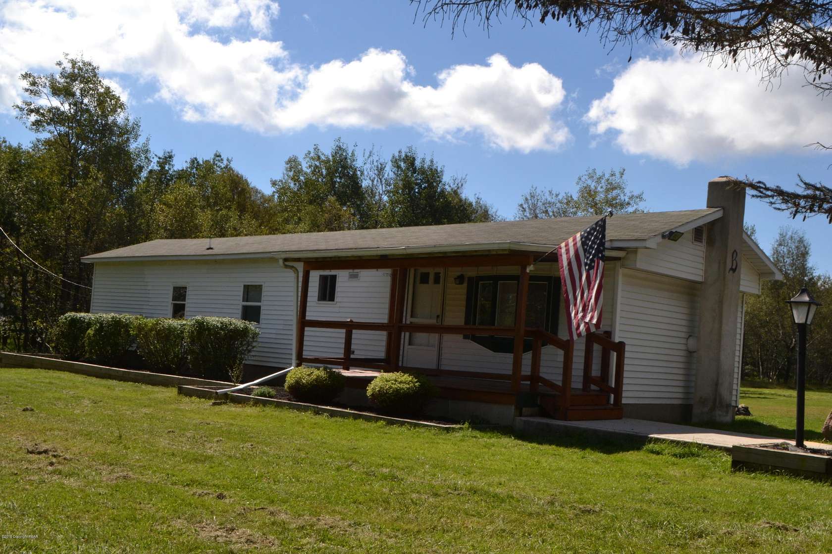 7 Acres of Land with Home for Sale in Effort, Pennsylvania