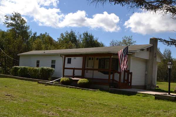 7 Acres of Land with Home for Sale in Effort, Pennsylvania