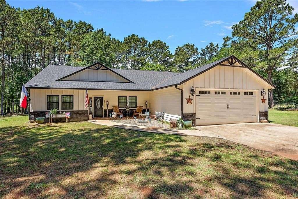 3 Acres of Land with Home for Sale in Alto, Texas