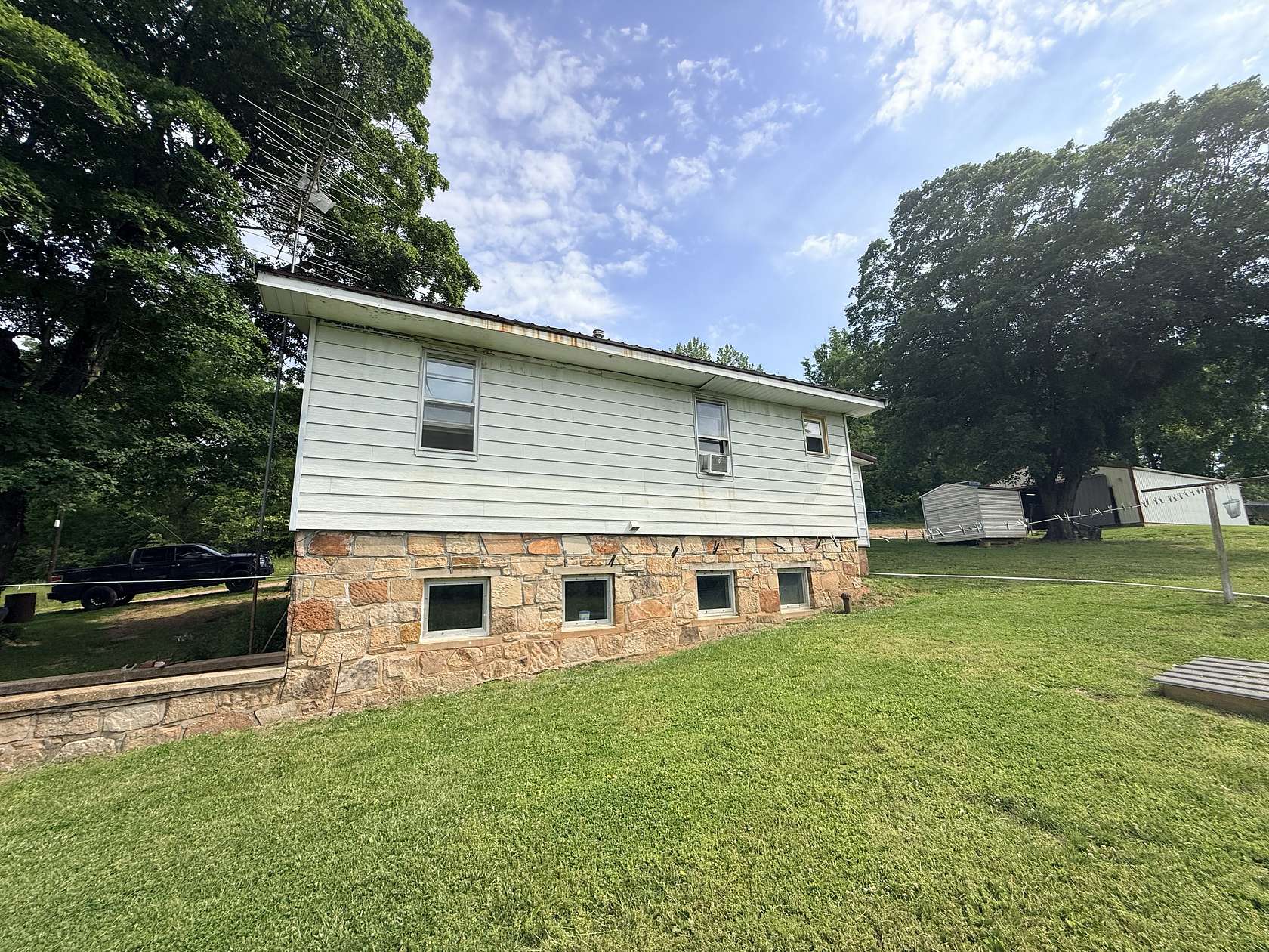 169 Acres of Land with Home for Sale in Lincoln, Missouri