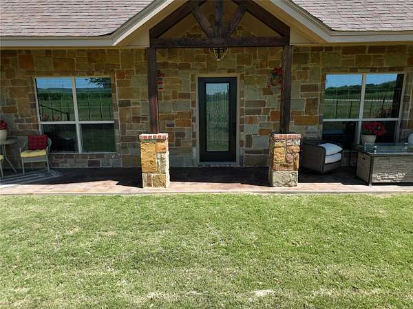 20 Acres of Agricultural Land with Home for Sale in Clyde, Texas