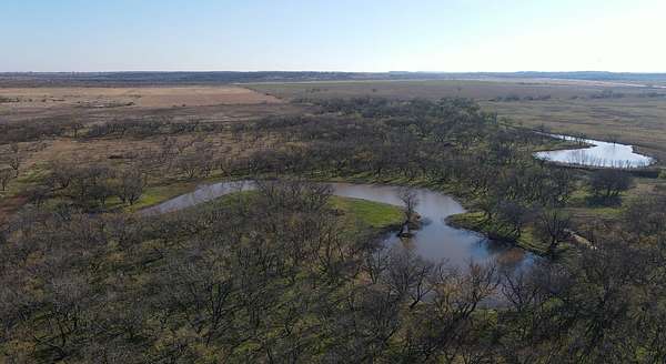 17 Acres of Land for Sale in Loving, Texas