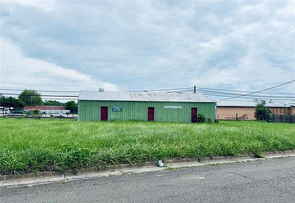 0.84 Acres of Mixed-Use Land for Sale in Sulphur Springs, Texas