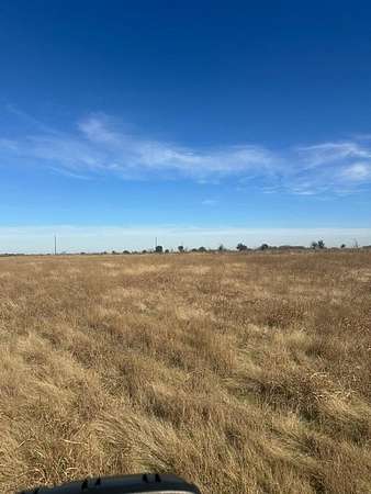 5 Acres of Residential Land for Sale in Corsicana, Texas