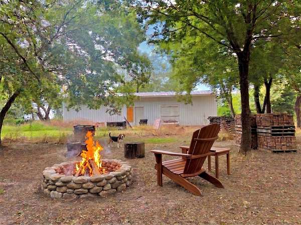 2.1 Acres of Residential Land for Sale in Oak Ridge, Texas