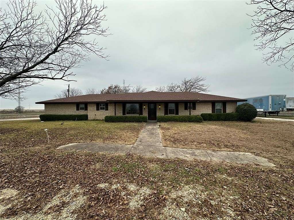 10 Acres of Land with Home for Sale in Mount Calm, Texas
