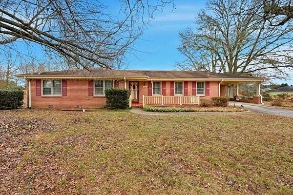 5 Acres of Land with Home for Lease in Loganville, Georgia