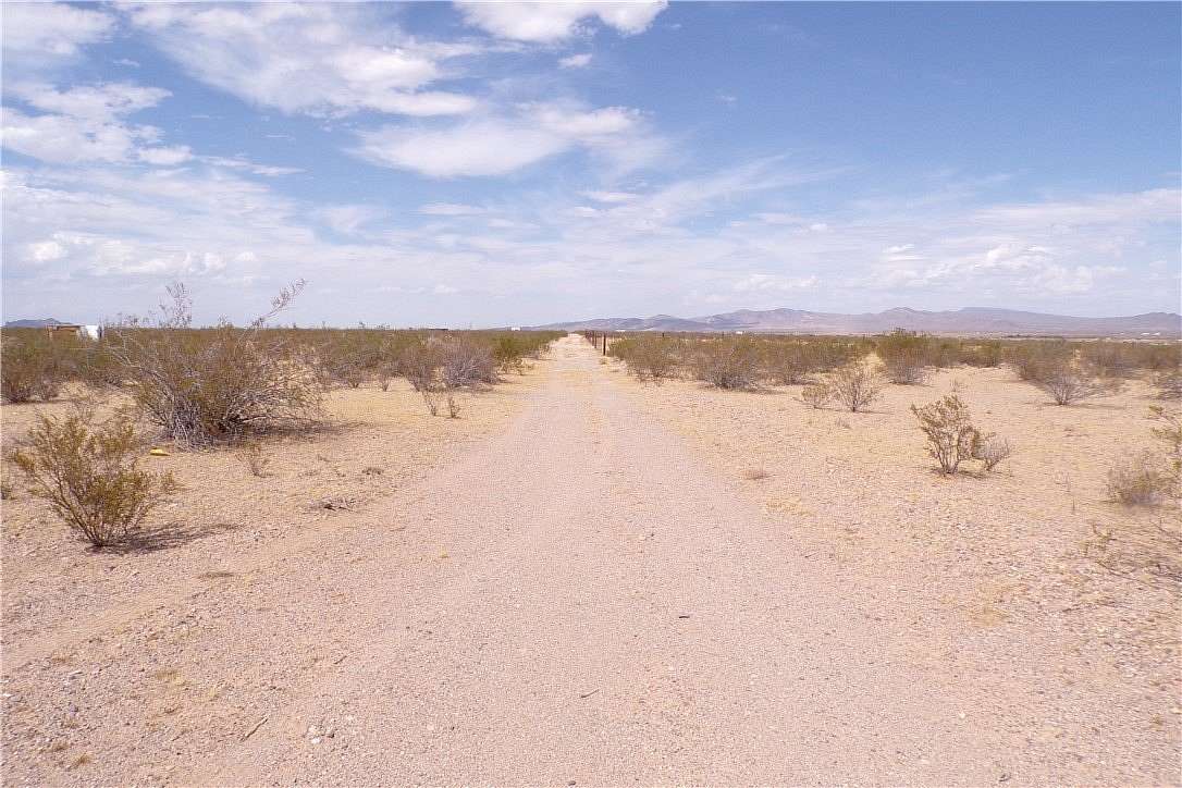 5 Acres of Residential Land for Sale in Dolan Springs, Arizona