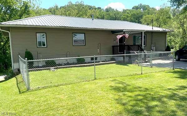 3.25 Acres of Land with Home for Sale in Mineralwells, West Virginia