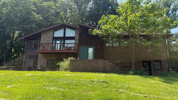 10.2 Acres of Land with Home for Sale in Greenbrier, Tennessee