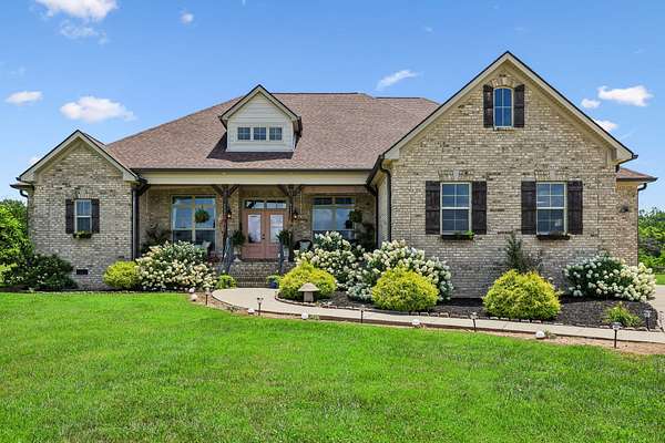 5 Acres of Land with Home for Sale in Murfreesboro, Tennessee