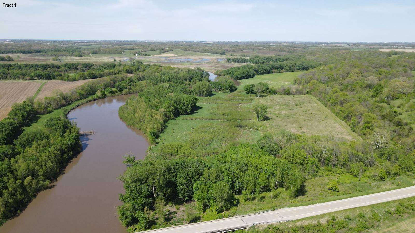 59 Acres of Land for Auction in Mount Pleasant, Iowa