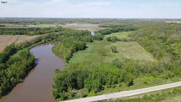 59 Acres of Land for Auction in Mount Pleasant, Iowa