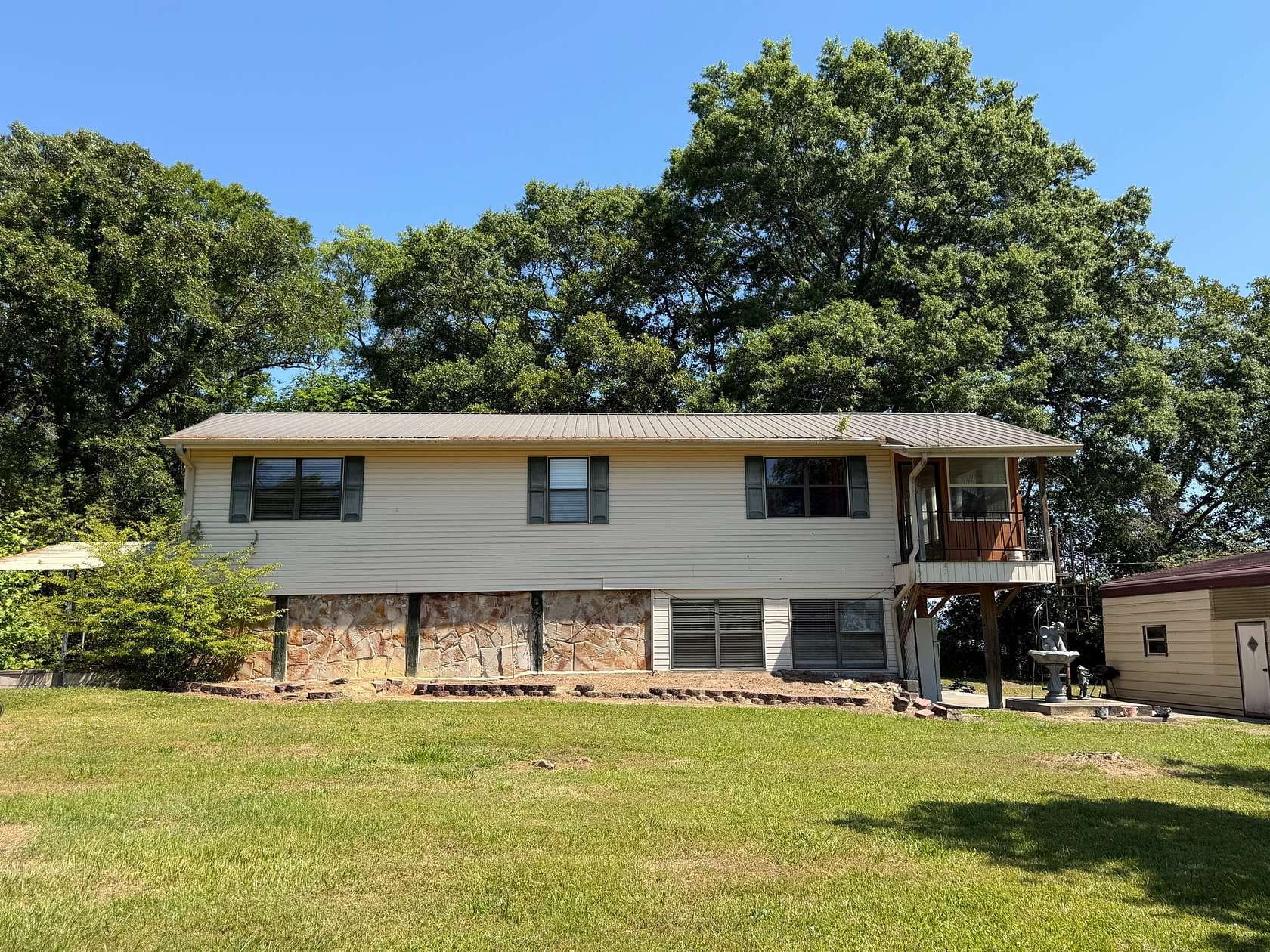 3.35 Acres of Land with Home for Sale in Bridgeport, Alabama