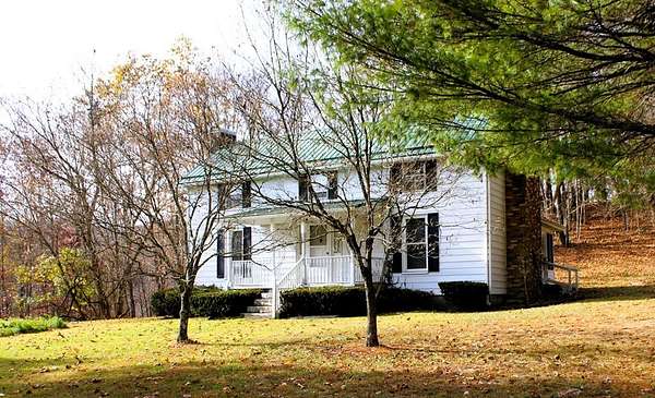 1.5 Acres of Land with Home for Sale in Raven, Virginia