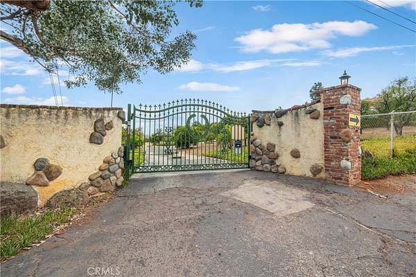 2.67 Acres of Land with Home for Sale in Valley Center, California