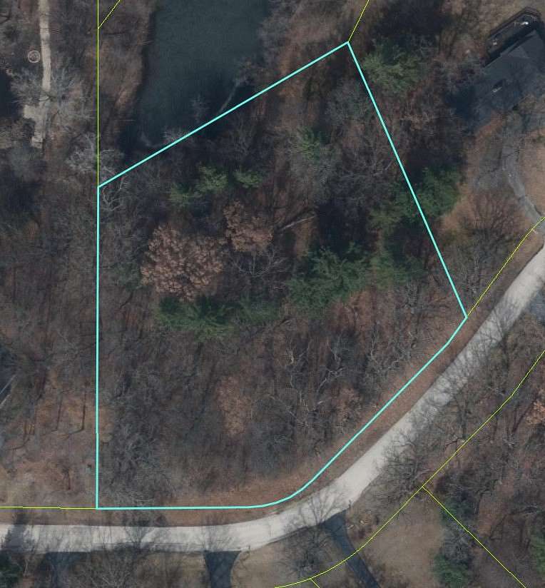 1.38 Acres of Residential Land for Sale in Woodstock, Illinois