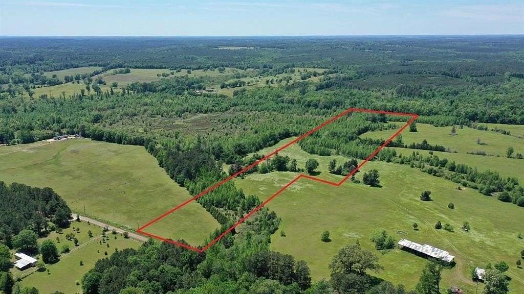 18 Acres of Land for Sale in Linden, Texas