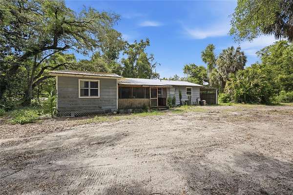2 Acres of Land with Home for Sale in Old Town, Florida