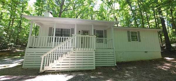 1.57 Acres of Land with Home for Lease in Sautee-Nacoochee, Georgia