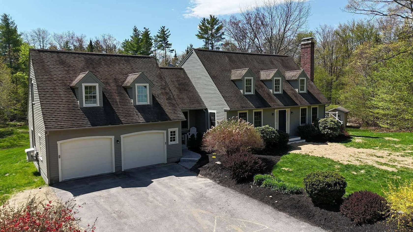 5.47 Acres of Land with Home for Sale in Cumberland Town, Maine