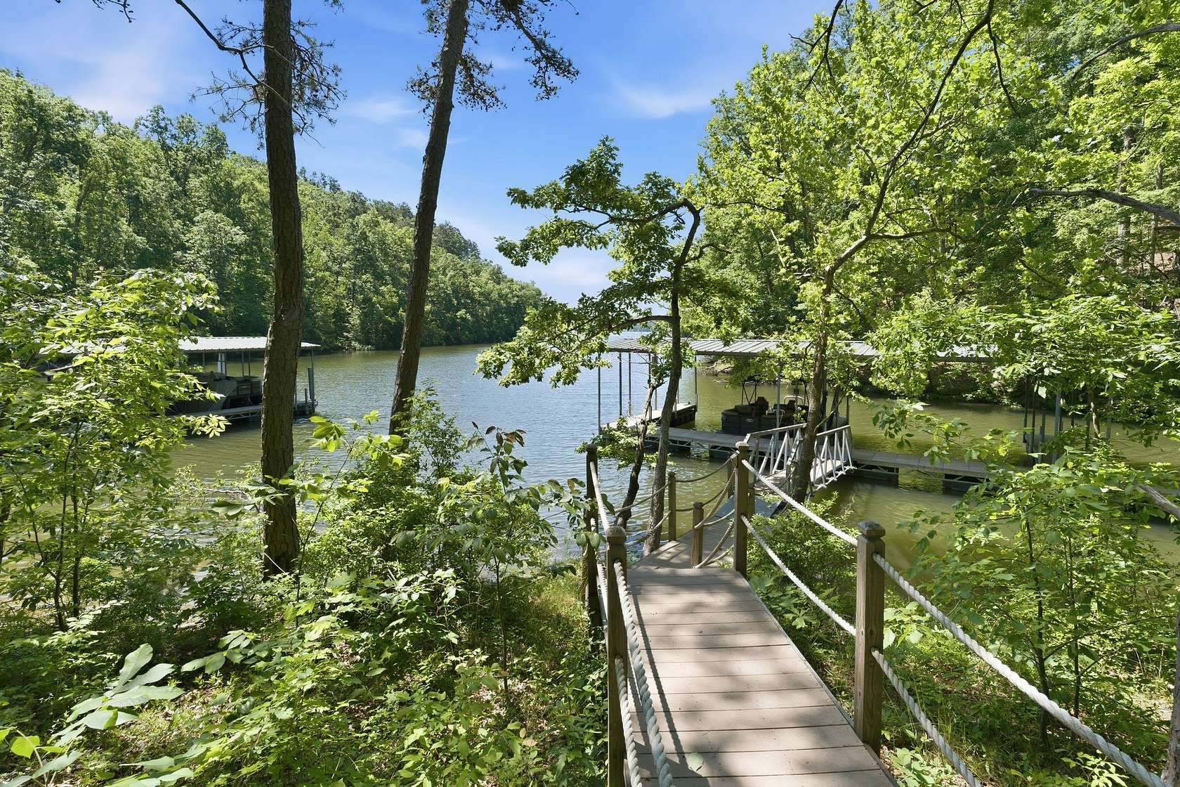 0.75 Acres of Residential Land for Sale in Savannah, Tennessee