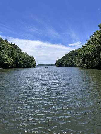 0.38 Acres of Residential Land for Sale in Savannah, Tennessee