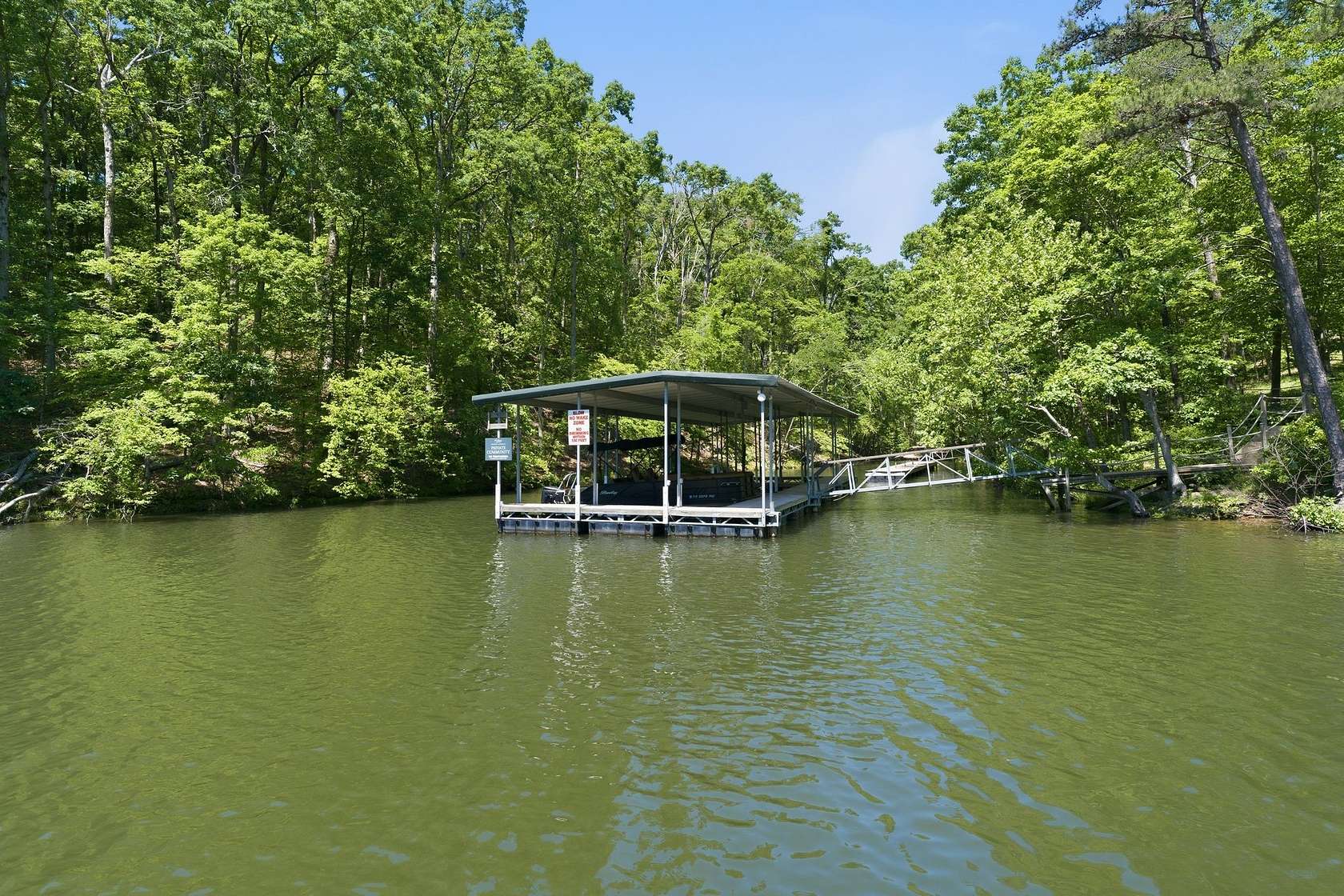 0.37 Acres of Residential Land for Sale in Savannah, Tennessee