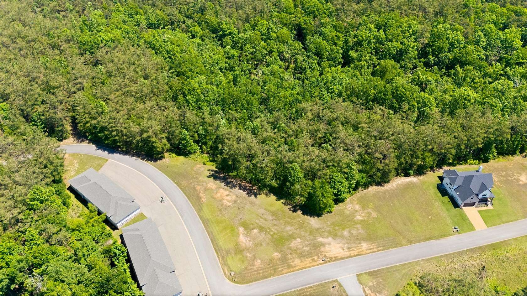 0.37 Acres of Residential Land for Sale in Savannah, Tennessee