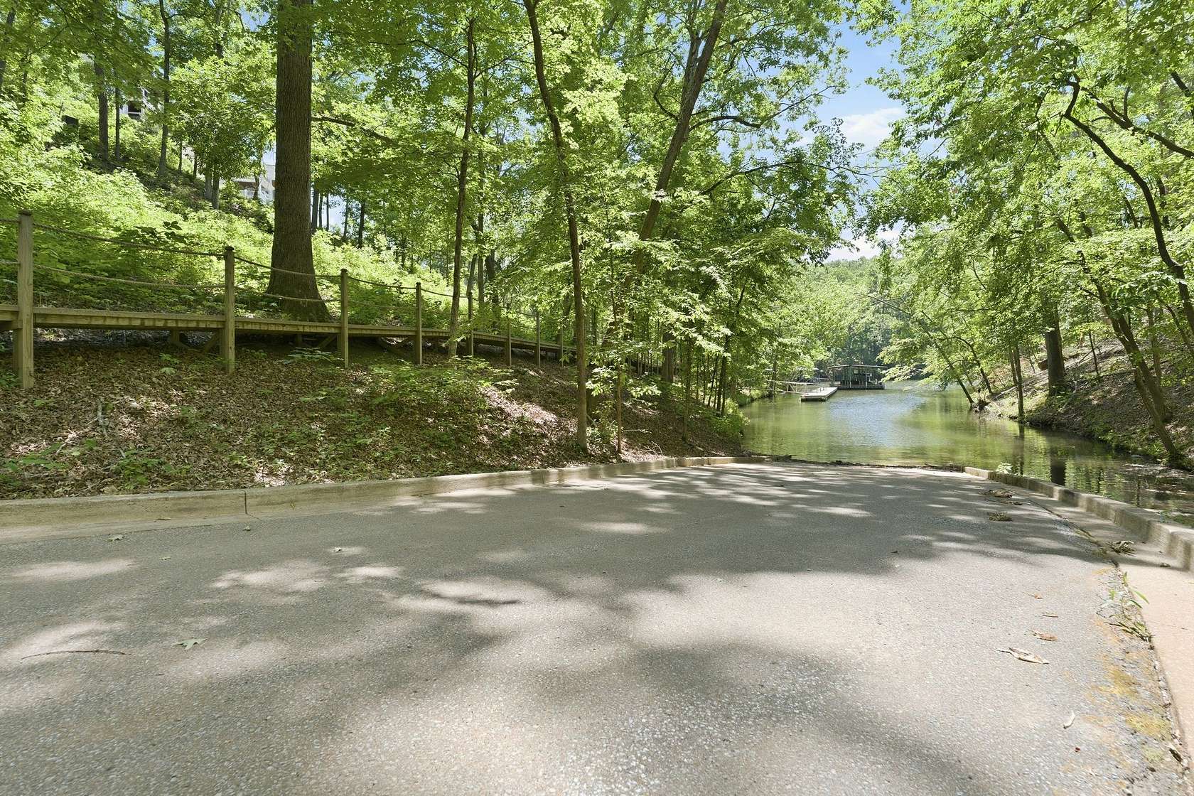 0.37 Acres of Residential Land for Sale in Savannah, Tennessee