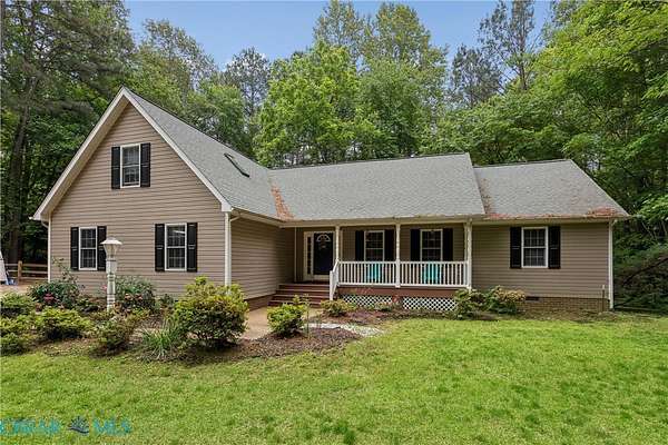 5.16 Acres of Land with Home for Sale in Mathews, Virginia