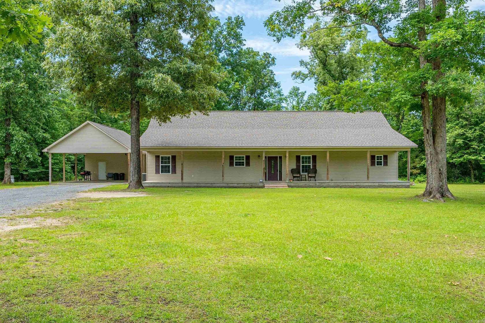 10.2 Acres of Recreational Land with Home for Sale in Arkadelphia, Arkansas