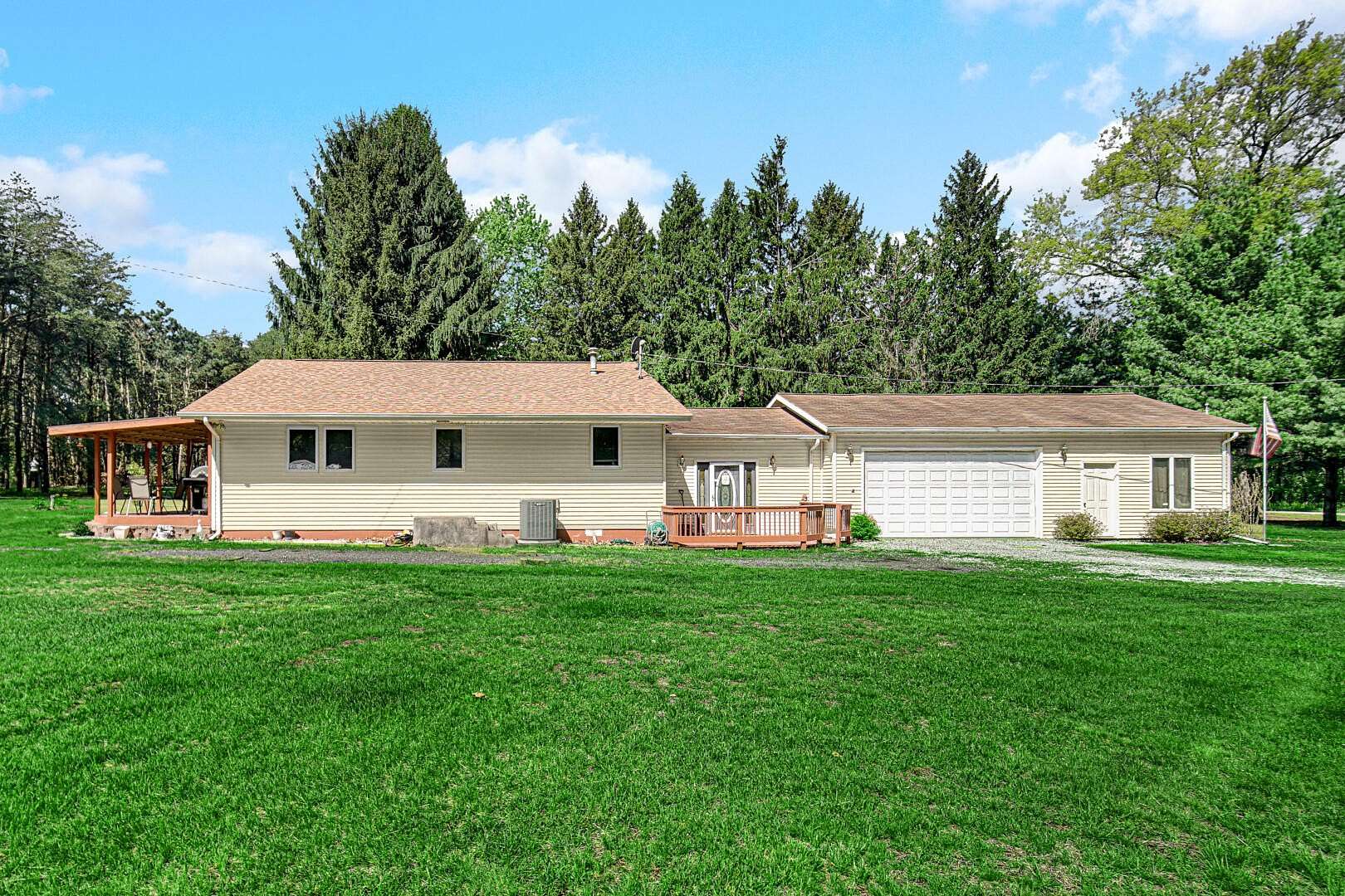 4.7 Acres of Land with Home for Sale in Lake Village, Indiana