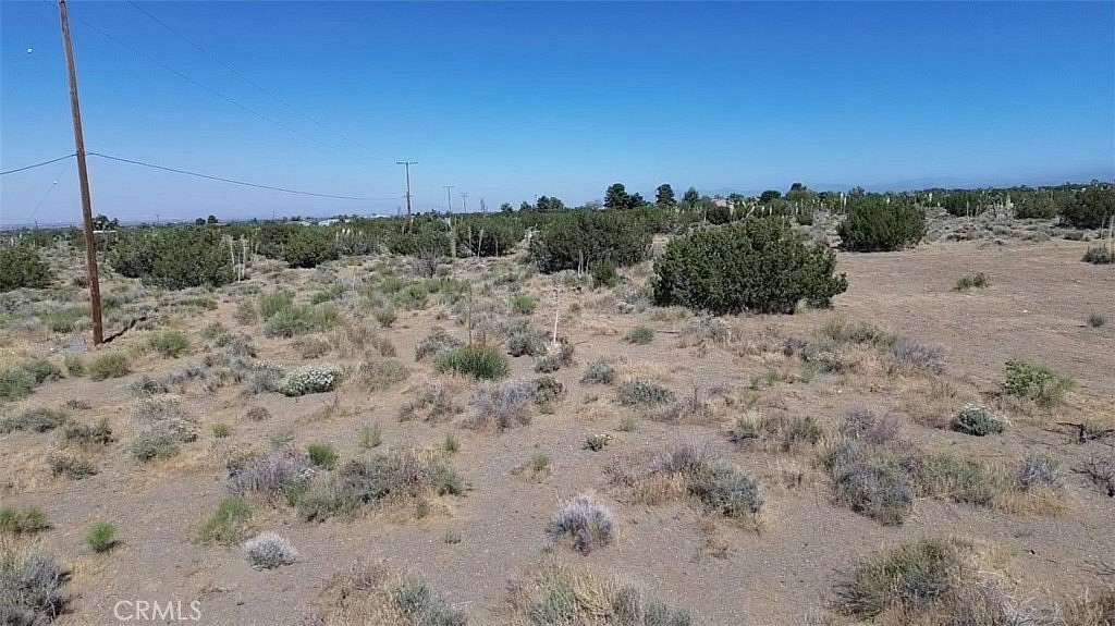 4 Acres of Land for Sale in Piñon Hills, California