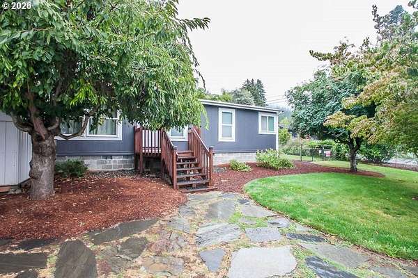 3 Acres of Land with Home for Sale in Parkdale, Oregon