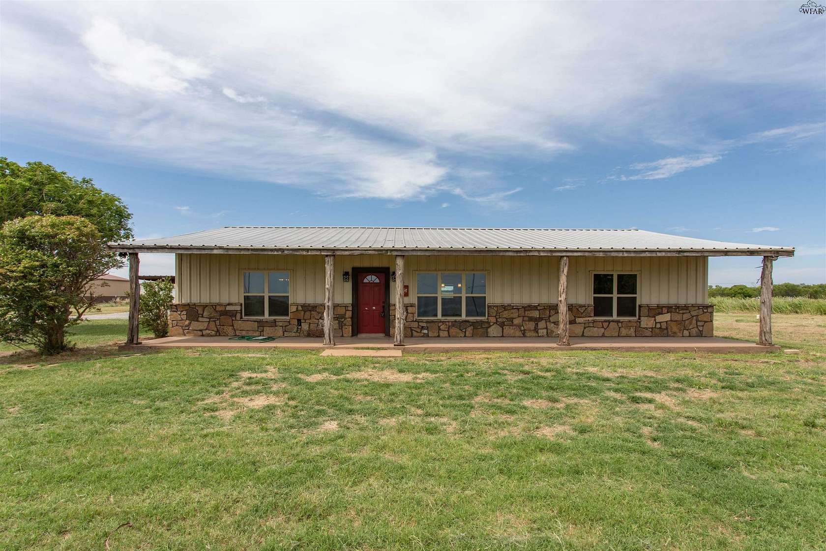 4.31 Acres of Land with Home for Sale in Wichita Falls, Texas