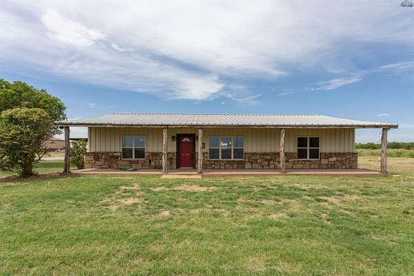 4.31 Acres of Land with Home for Sale in Wichita Falls, Texas