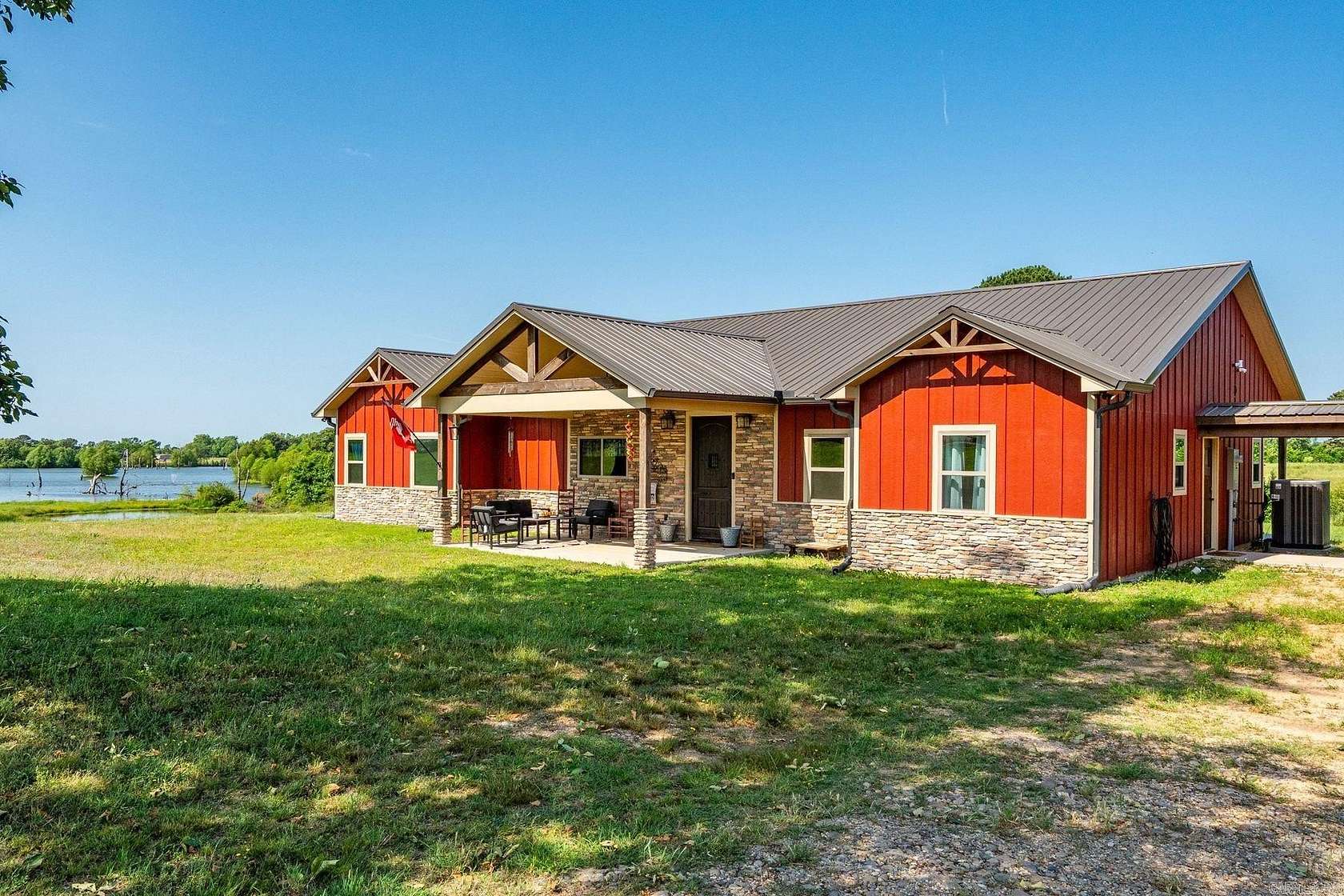 11.7 Acres of Recreational Land with Home for Sale in Nashville, Arkansas
