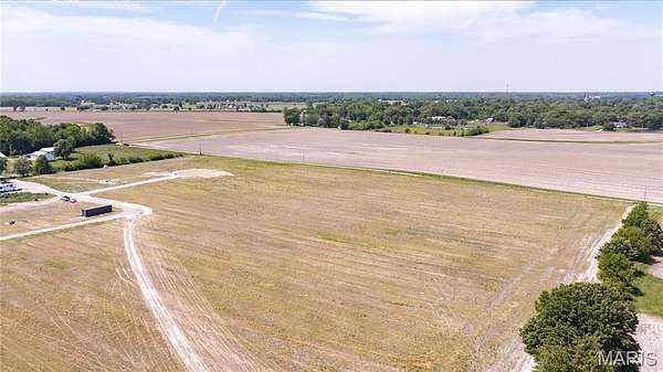 6 Acres of Land for Sale in Brighton, Illinois