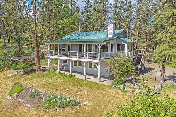 22.5 Acres of Land with Home for Sale in Colville, Washington