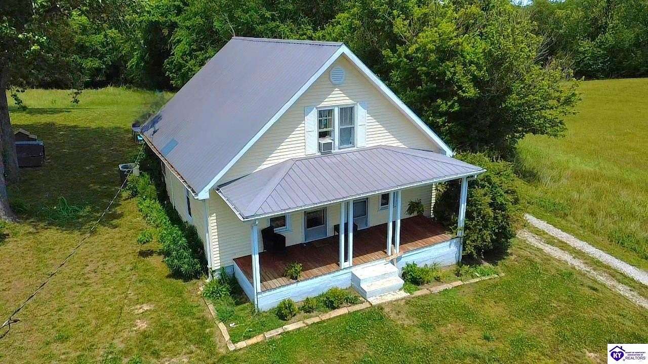 2.5 Acres of Land with Home for Sale in Magnolia, Kentucky