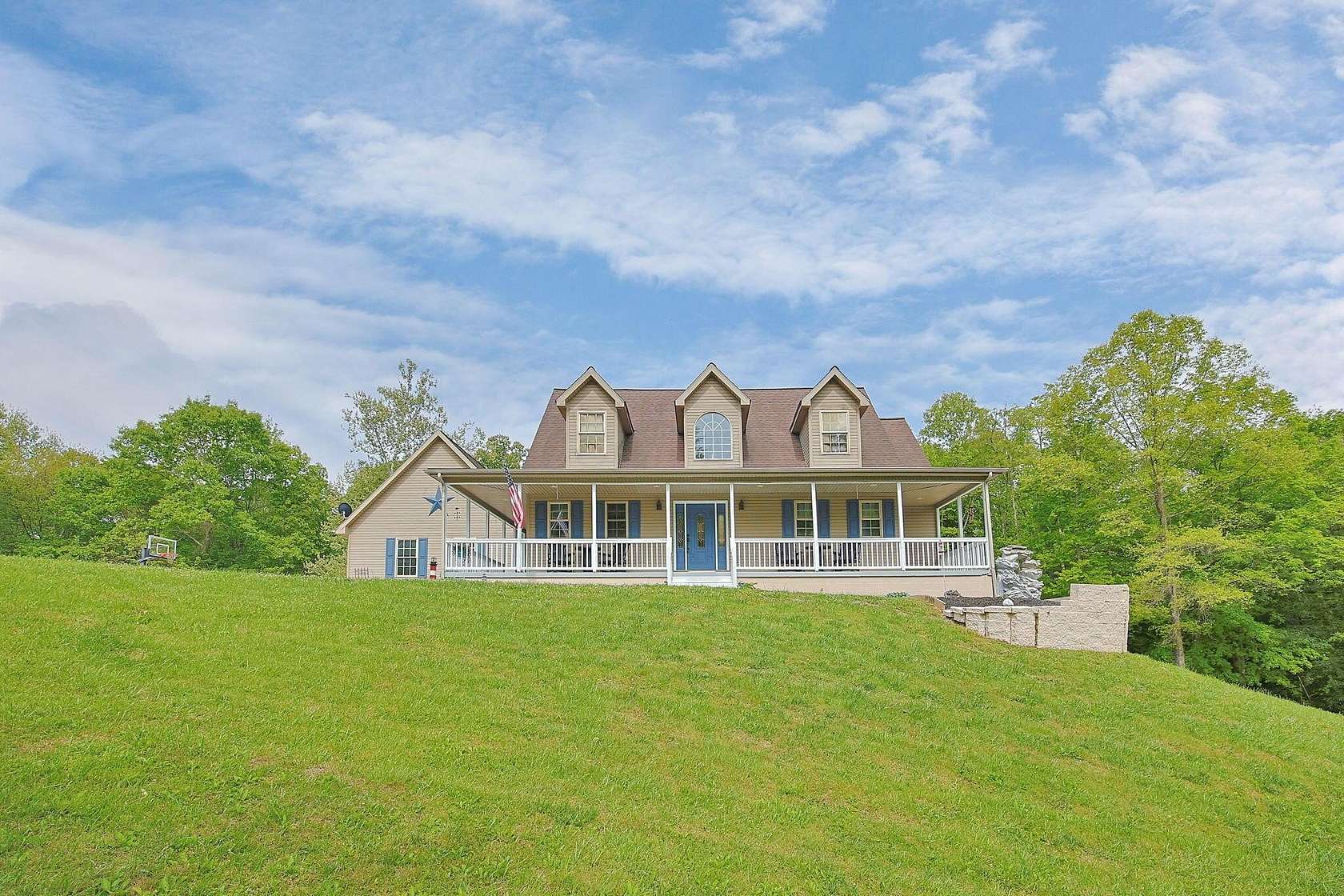 7.16 Acres of Land with Home for Sale in Londonderry, Ohio