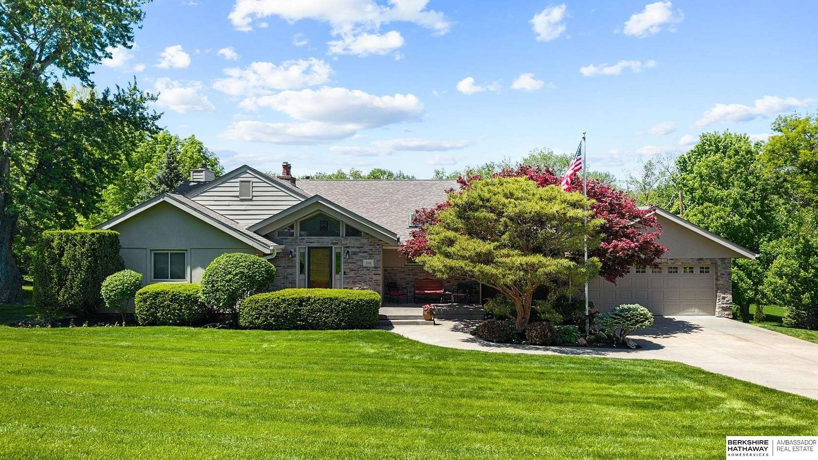 1.55 Acres of Land with Home for Sale in Omaha, Nebraska