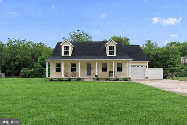 1.5 Acres of Land with Home for Sale in Newfield, New Jersey